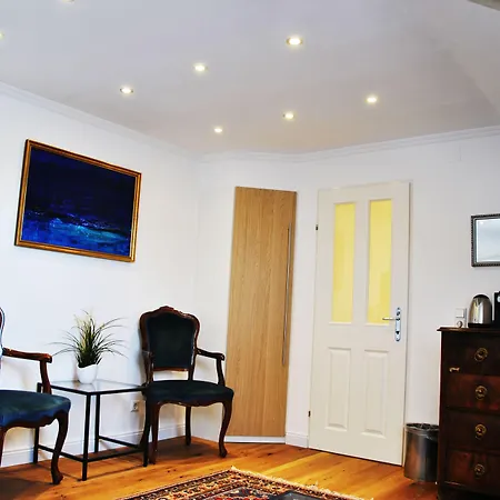 Gutshaus * Knittelfeld