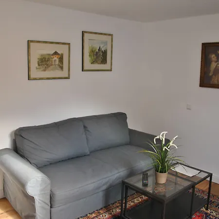 Gutshaus كنيتلفيلد