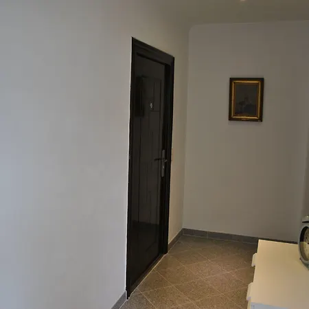 Gutshaus شقة كنيتلفيلد