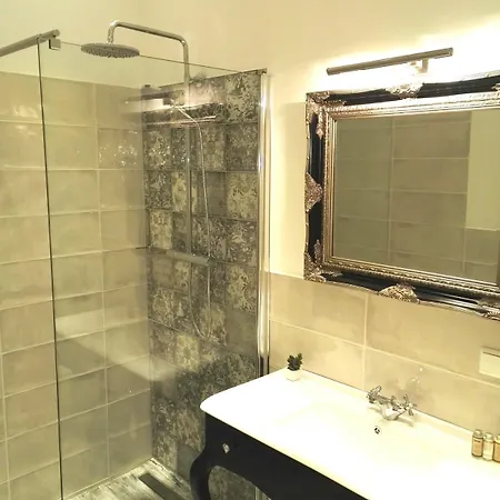 Gutshaus كنيتلفيلد