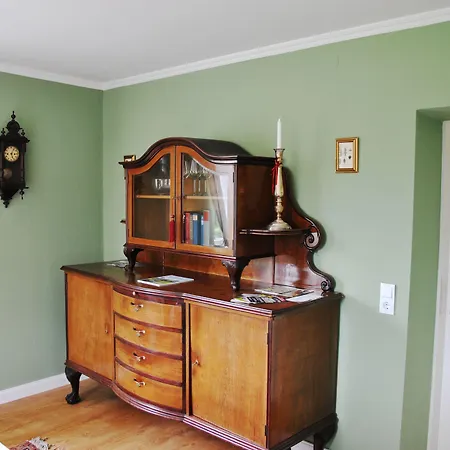 Gutshaus * كنيتلفيلد